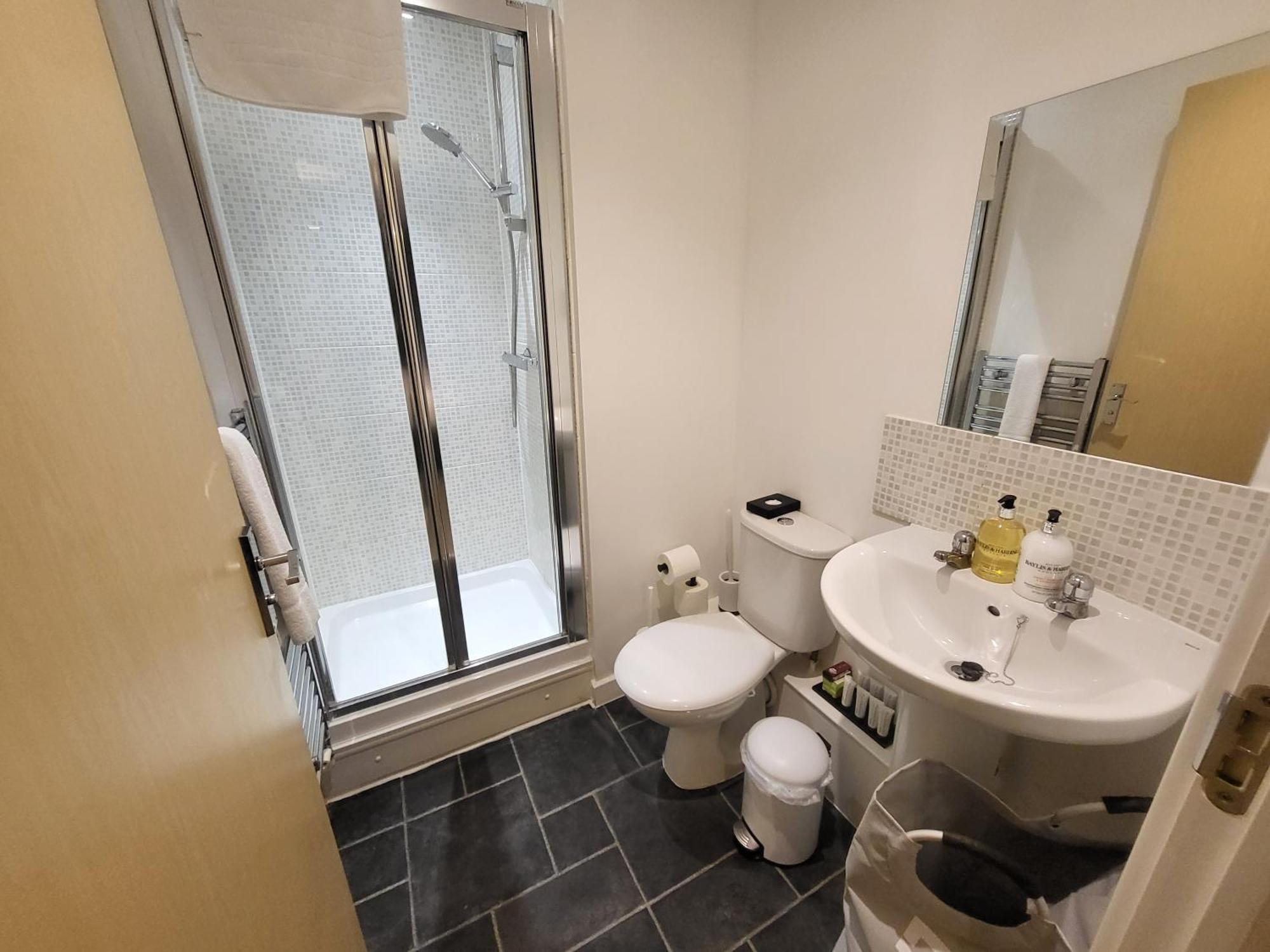 Garland Central City Apartment London 2 Buitenkant foto